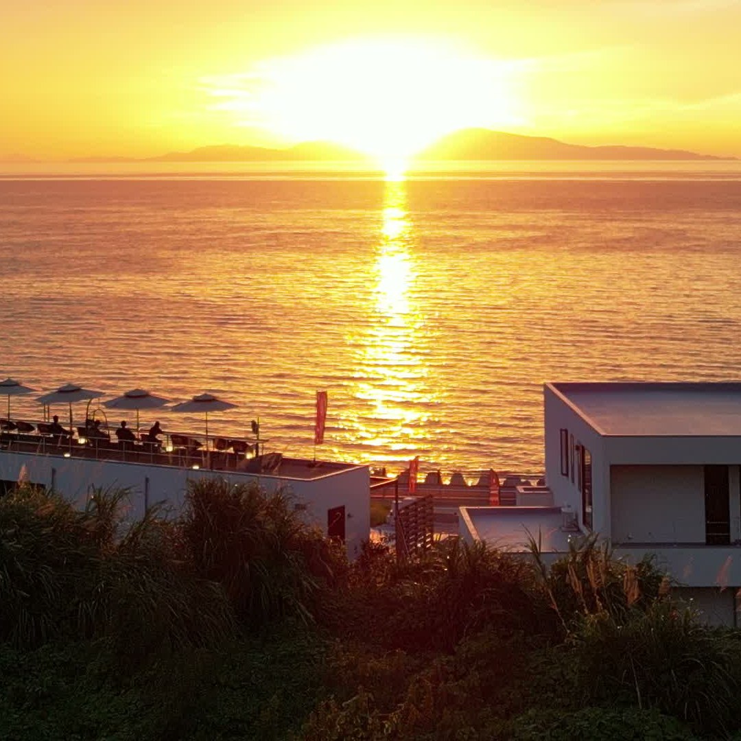 emo TOKYO Awaji OPEN バナー　焚き火カフェ 淡路島