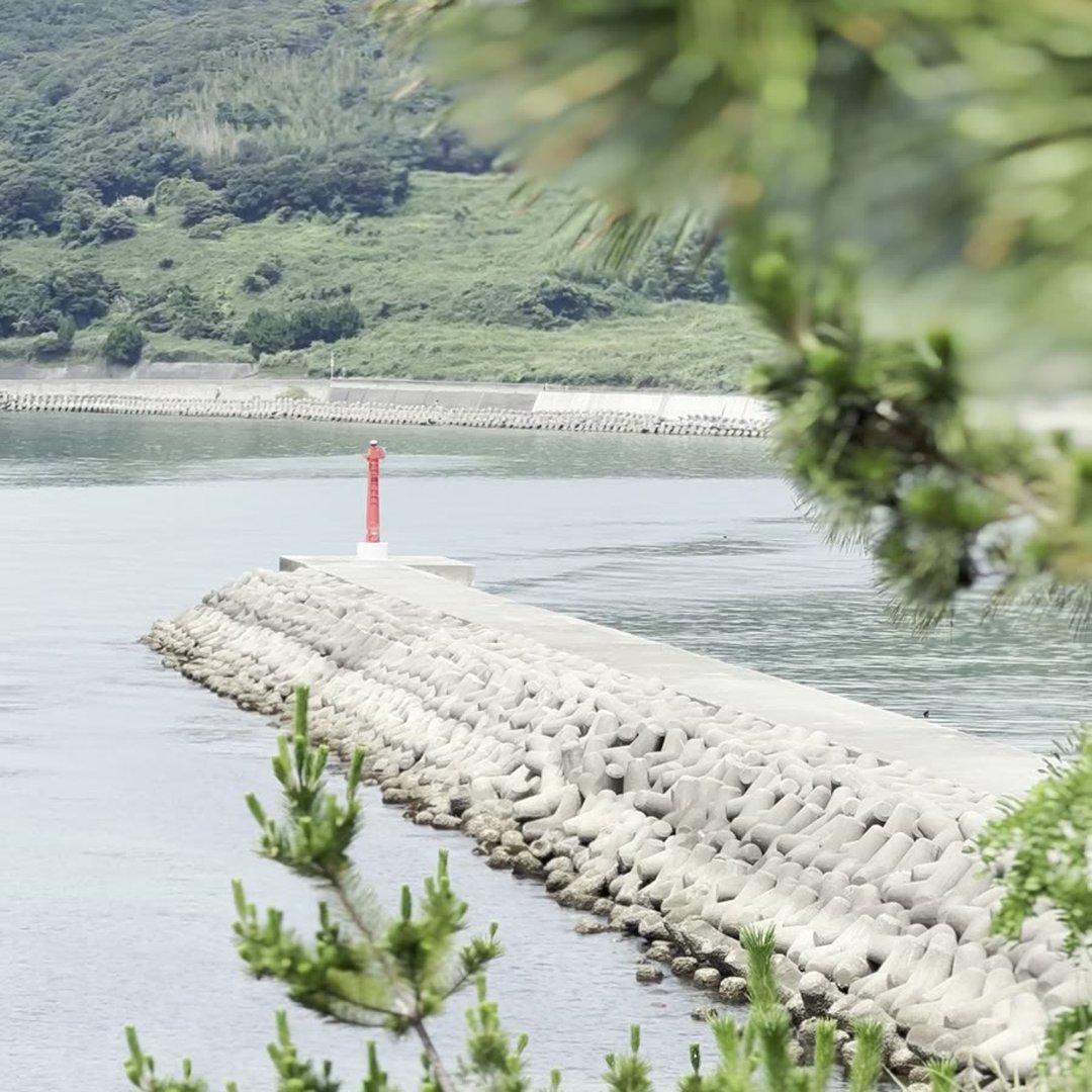 明神港 防波堤 灯台 淡路島 明神岬