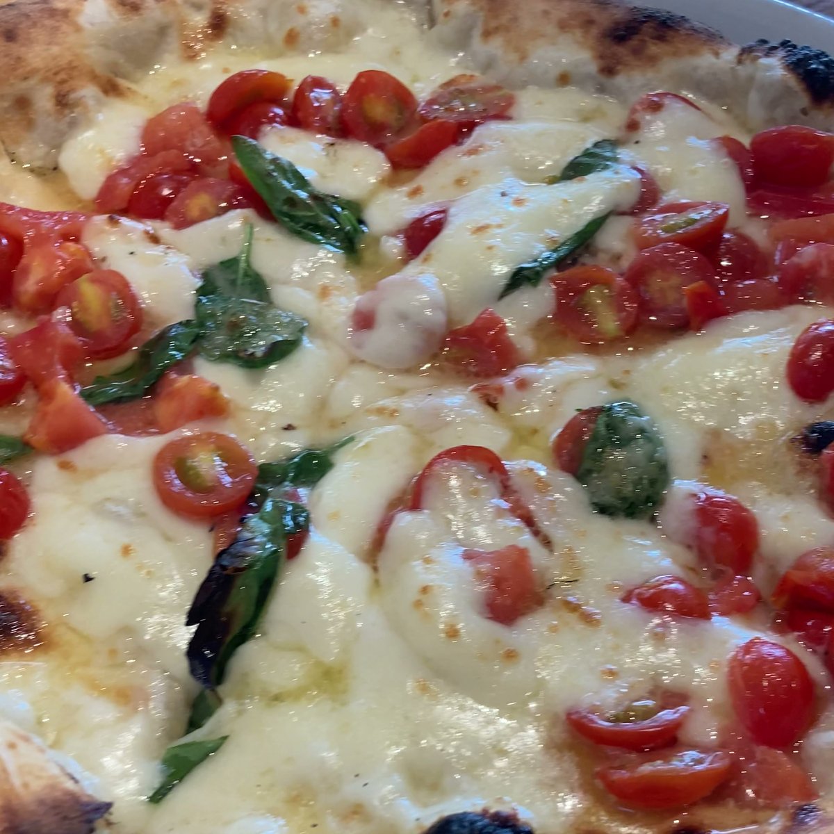 まるみ食堂 マルゲリータ 窯焼ピッツァ ¥1,480