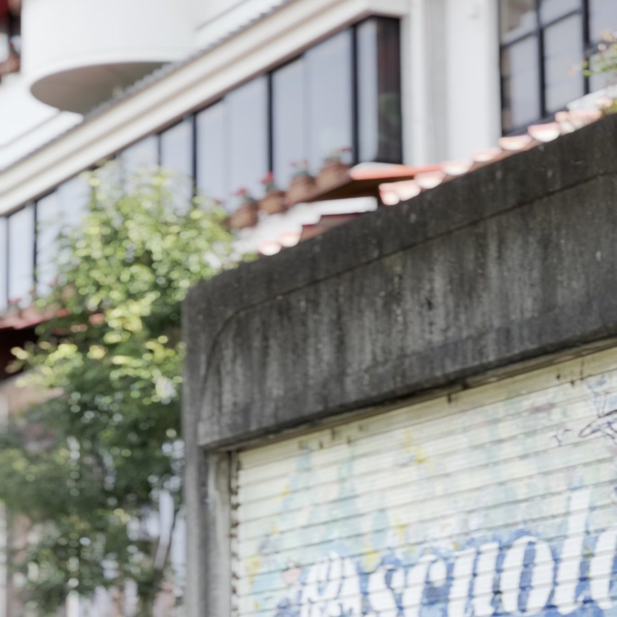 のじまスコーラ scuola 看板 淡路島