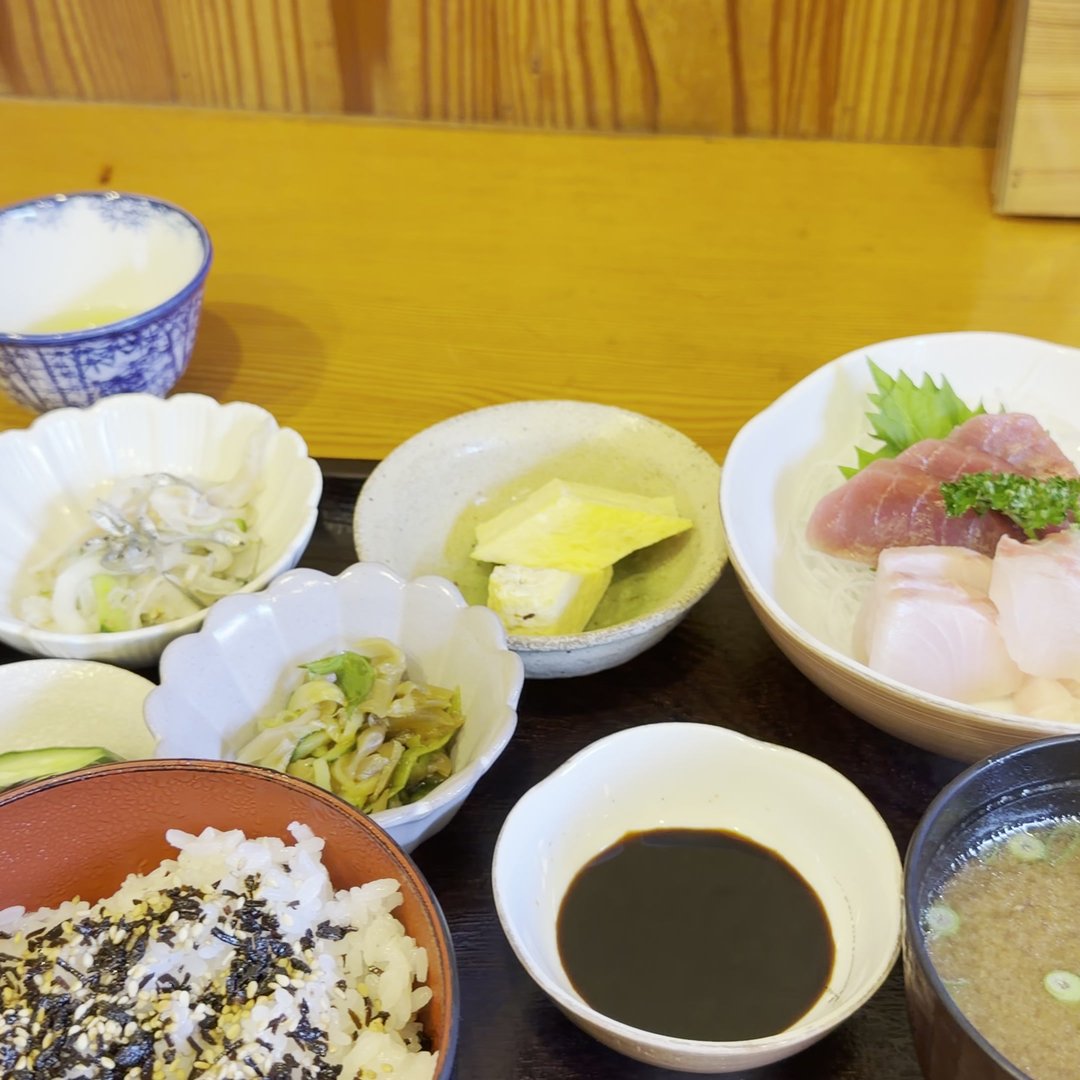 木村屋大平の新鮮なお造り定食