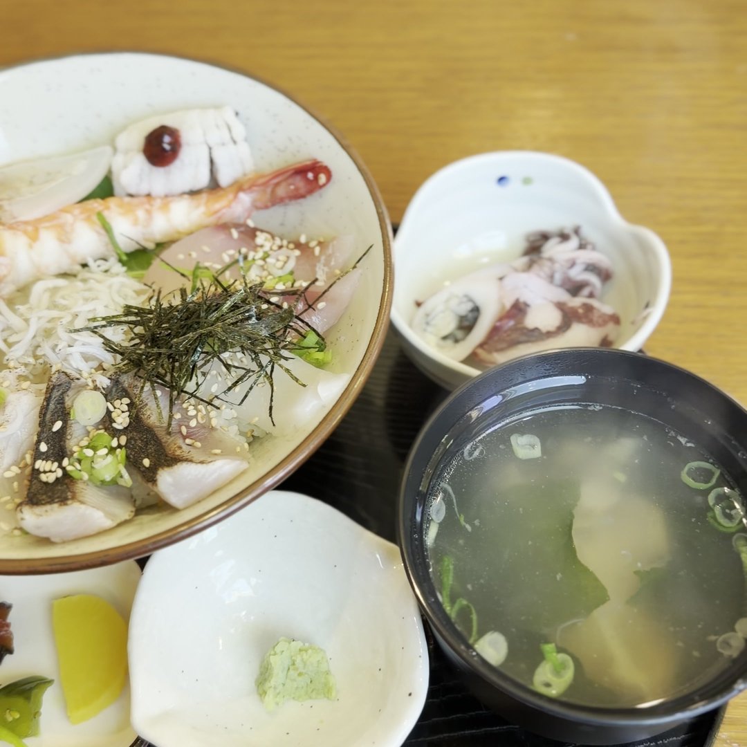 水軍の海鮮丼