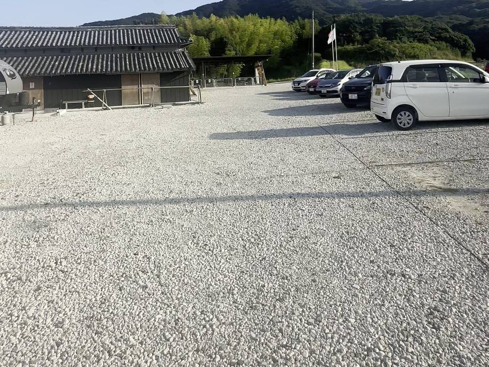 オロチュロ 駐車場 約50台 淡路島
